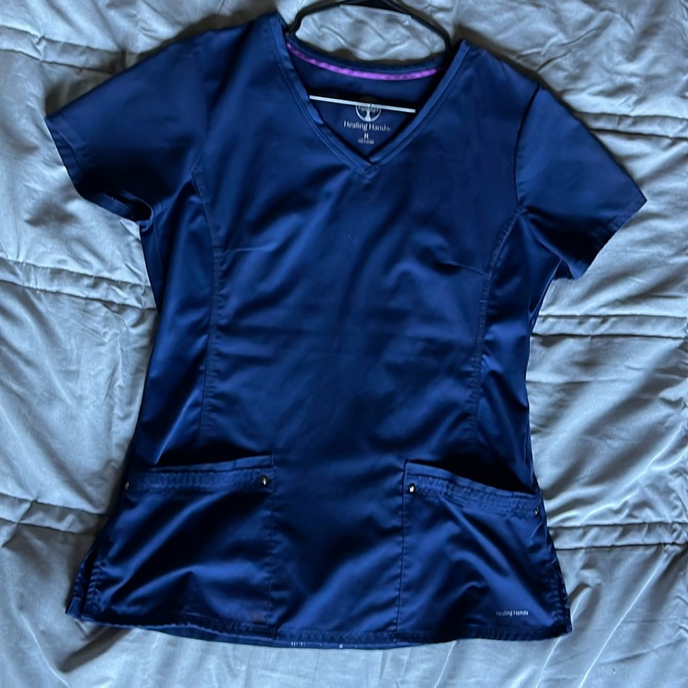 Healing Hands Scrub Top: Monica V-Neck